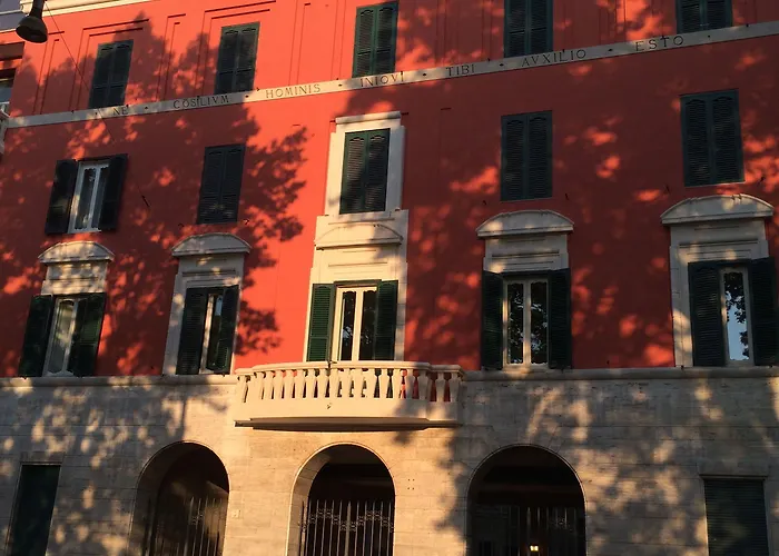 Augustana House And Rzym